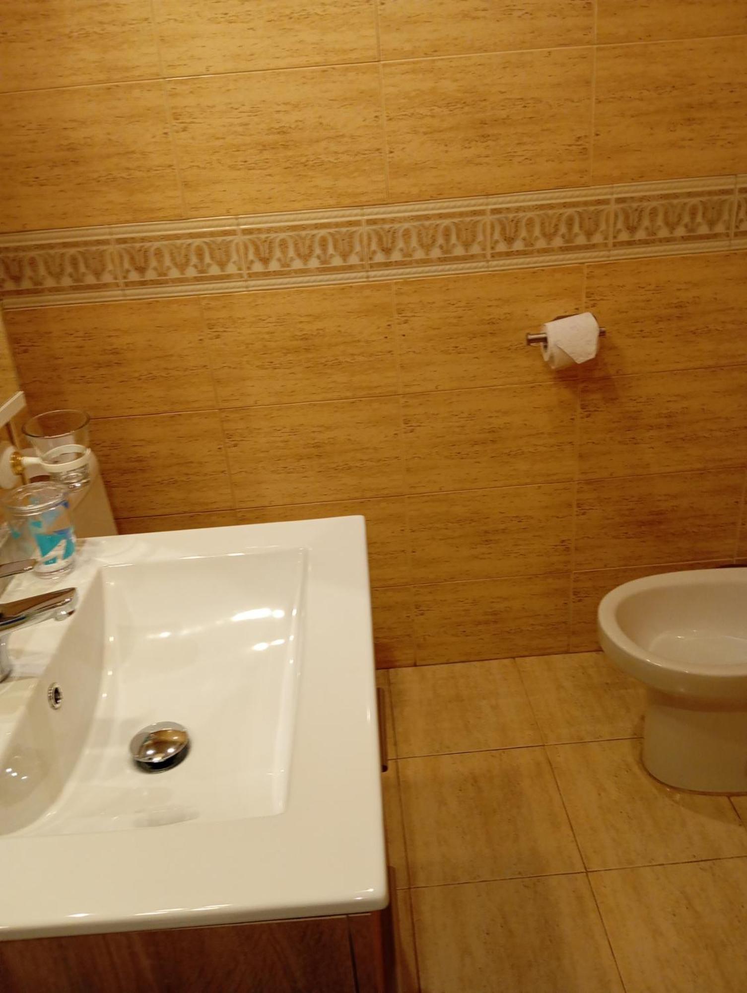 Appartement Edificio Maria Pina La Carihuela Calle Perros Torremolinos